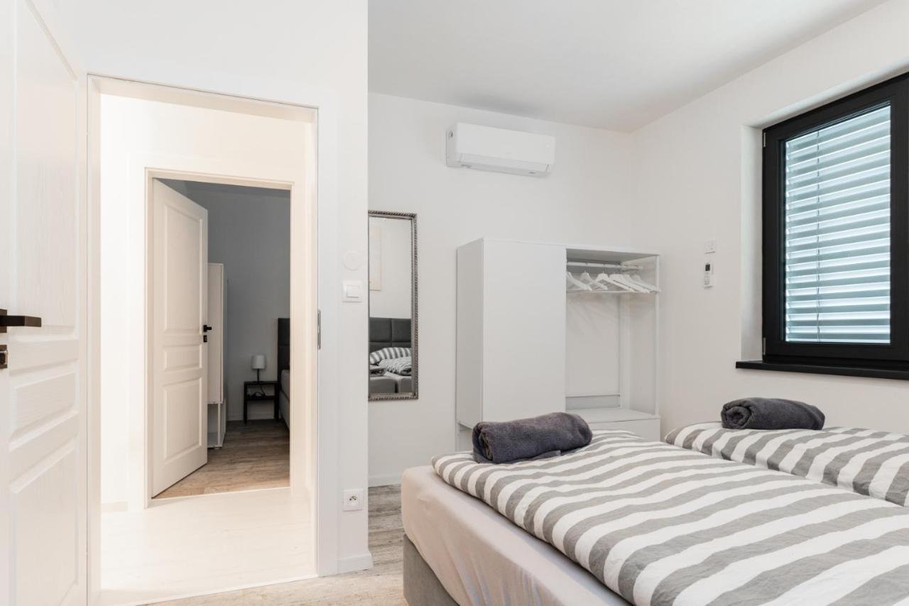Malina Penati Golf Vila Sajdikove Humence Exterior foto